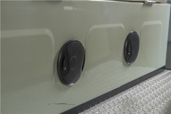 八座電動(dòng)旅游觀光車廠家-充電口